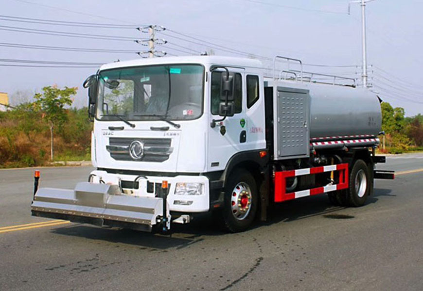 東風(fēng)D9高壓清洗車(chē)圖片