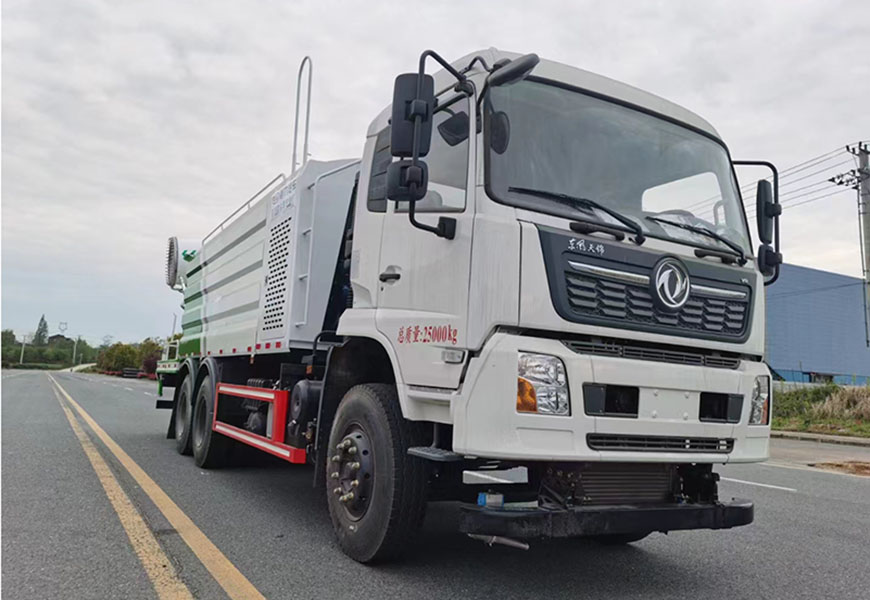 東風(fēng)天錦后雙橋多功能抑塵車(chē)